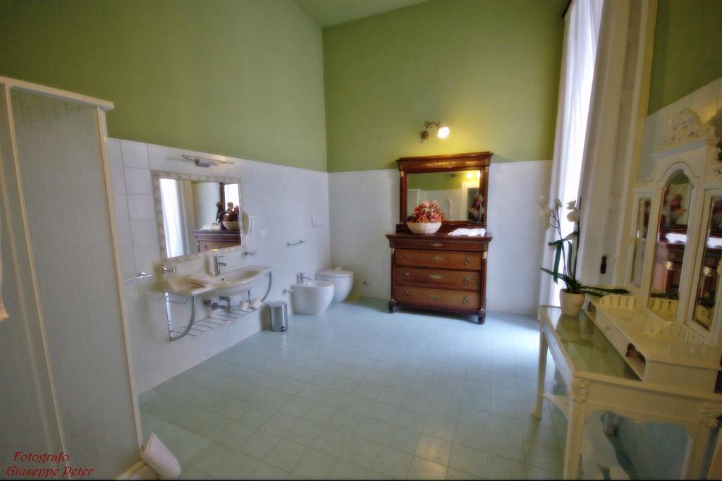 לוצ'רה B&B Casa Cavalli חדר תמונה