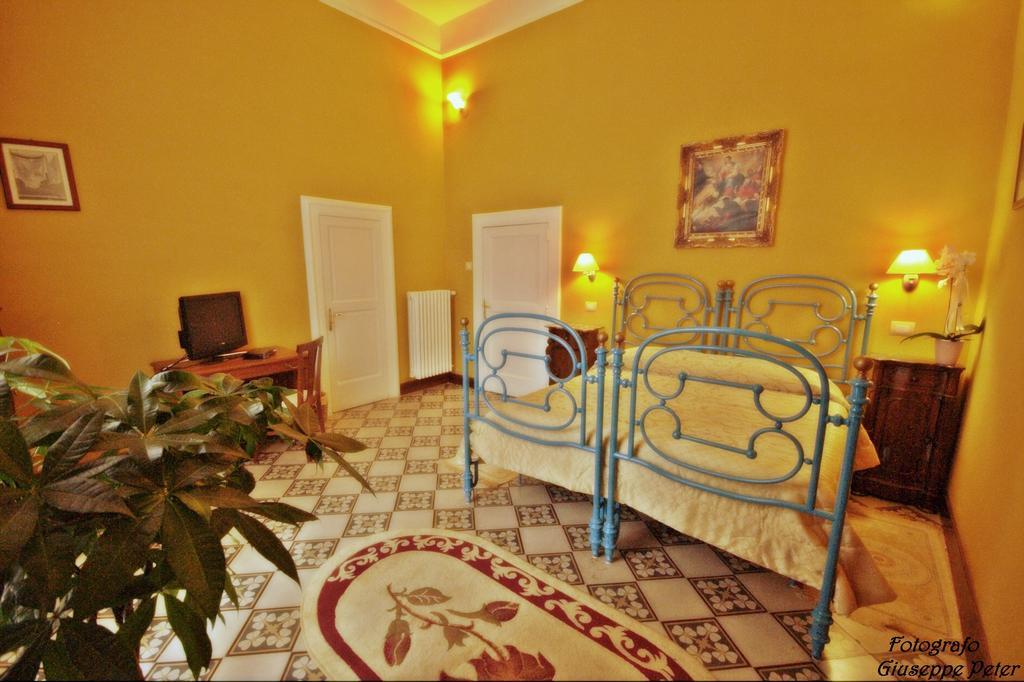 לוצ'רה B&B Casa Cavalli חדר תמונה