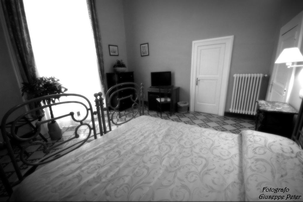 לוצ'רה B&B Casa Cavalli חדר תמונה